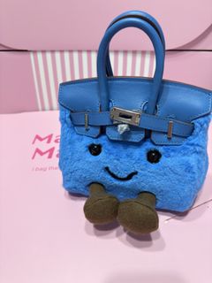 (Category: ) located in . Submitted by miracledeboutique (Listing ID 1439339203, Image 1). Description: .