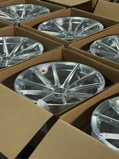 (Category: ) located in . Submitted by perfectowheels (Listing ID 1439395555, Image 1). Description: .