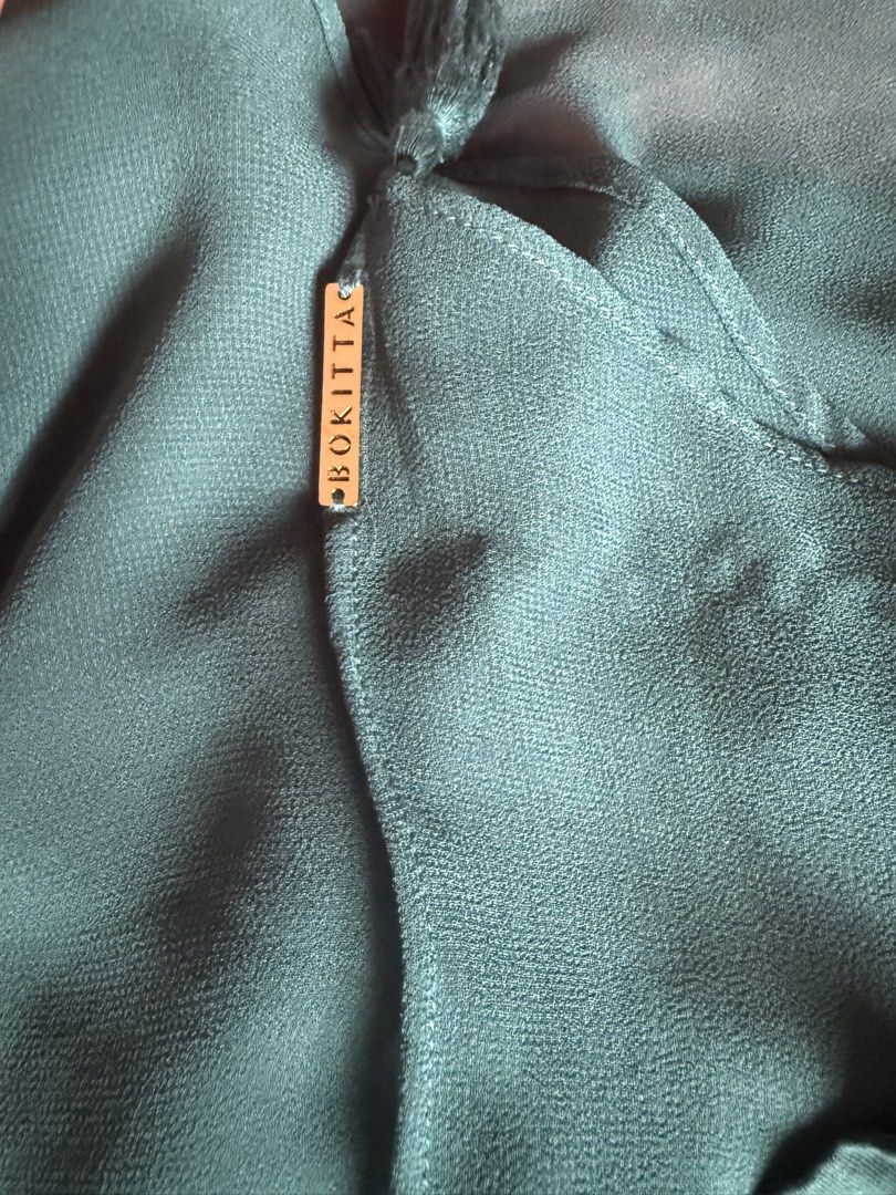 Bokitta Taj (Category: Hijabs) located in Nibong Tebal. Submitted by mamasline (Listing ID 1439291375, Image 2). Description: 100% original In emerald green Complete with the original box Price inc postage to WM.