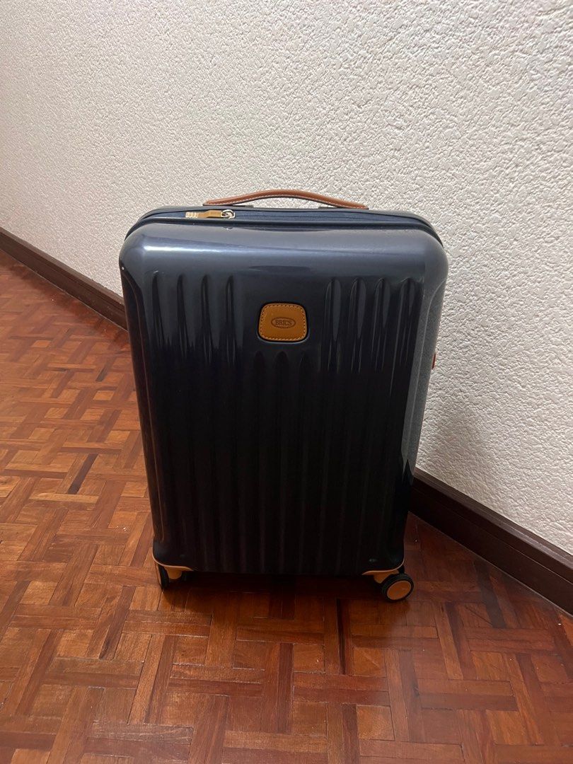 Brics Cabin size leather handles 12k (Category: Luxury Bags & Wallets) located in Naga. Submitted by emteedee (Listing ID 1439289030, Image 1). Description: - newly serviced, new wheels - FREE Brics pouch - clean with minor scratches unnoticeable - genuine leather handle .
