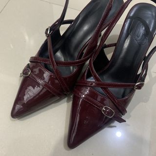 (Category: ) located in . Submitted by celestial_closet (Listing ID 1439334662, Image 1). Description: .
