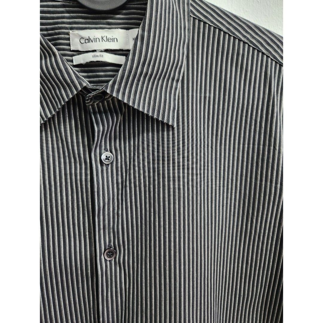 CALVIN KLEIN Slim Fit Striped Short Sleeve Button Up Shirt Men's M, Men's  Fashion, Tops & Sets, Shirts on Carousell