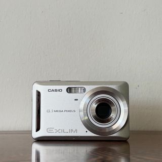 (Category: ) located in . Submitted by 23.cameras_ (Listing ID 1439341801, Image 1). Description: .