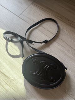 （分類：）位於 。 由 bbbbbbella.moonn 提交（商品編號 1439364808，圖片 1）。簡介： 。