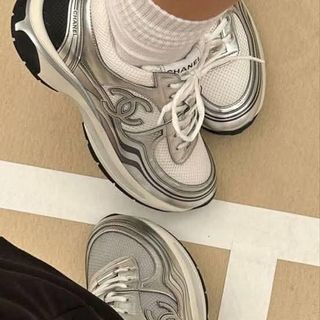 (Category: ) located in . Submitted by SecondhandItems97 (Listing ID 1439340547, Image 1). Description: .