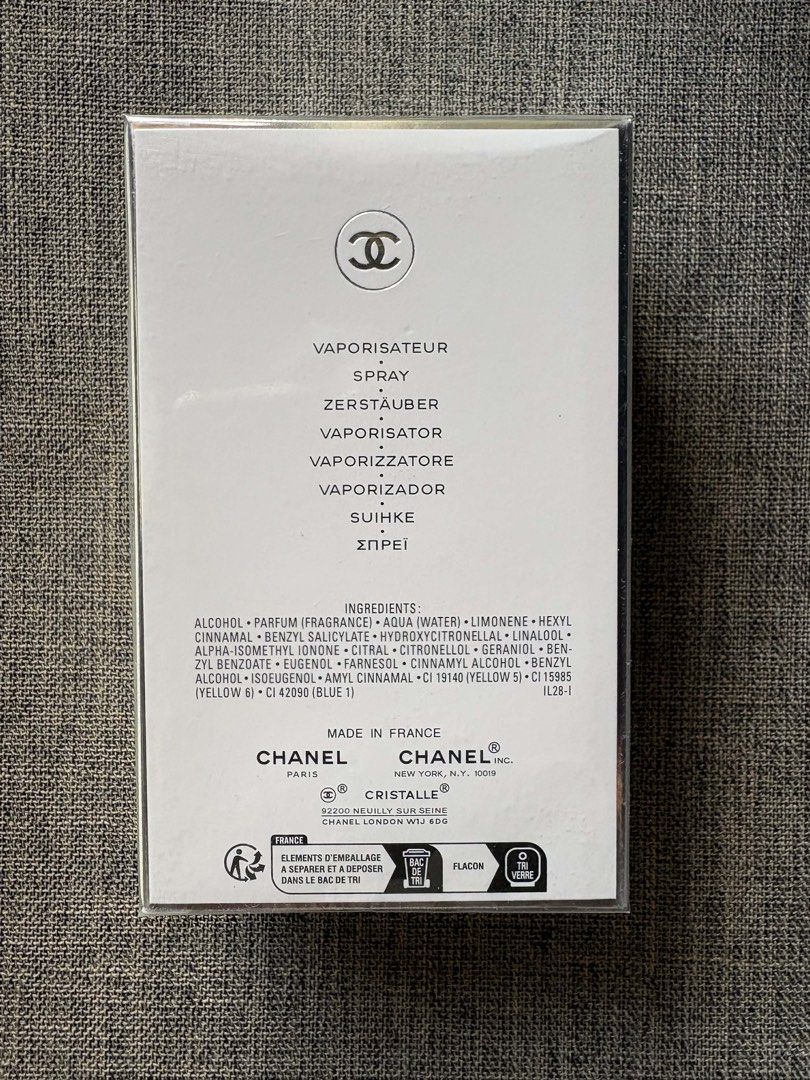 CHANEL CRISTALLE EDP | PREMIUM QUALITY (Category: Fragrance & Deodorants) located in Taguig. Submitted by blissy0215 (Listing ID 1439357765, Image 3). Description: Brand new Guaranteed long lasting scent Premium quality Top notes are Citruses and Fruity Notes; Middle notes are Hyacinth and Honeysuckle; Base notes are Jasmine and Iris..