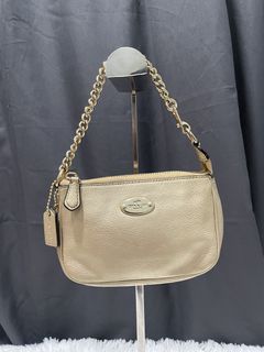 (Category: ) located in . Submitted by lwky_thrift (Listing ID 1439409260, Image 1). Description: .