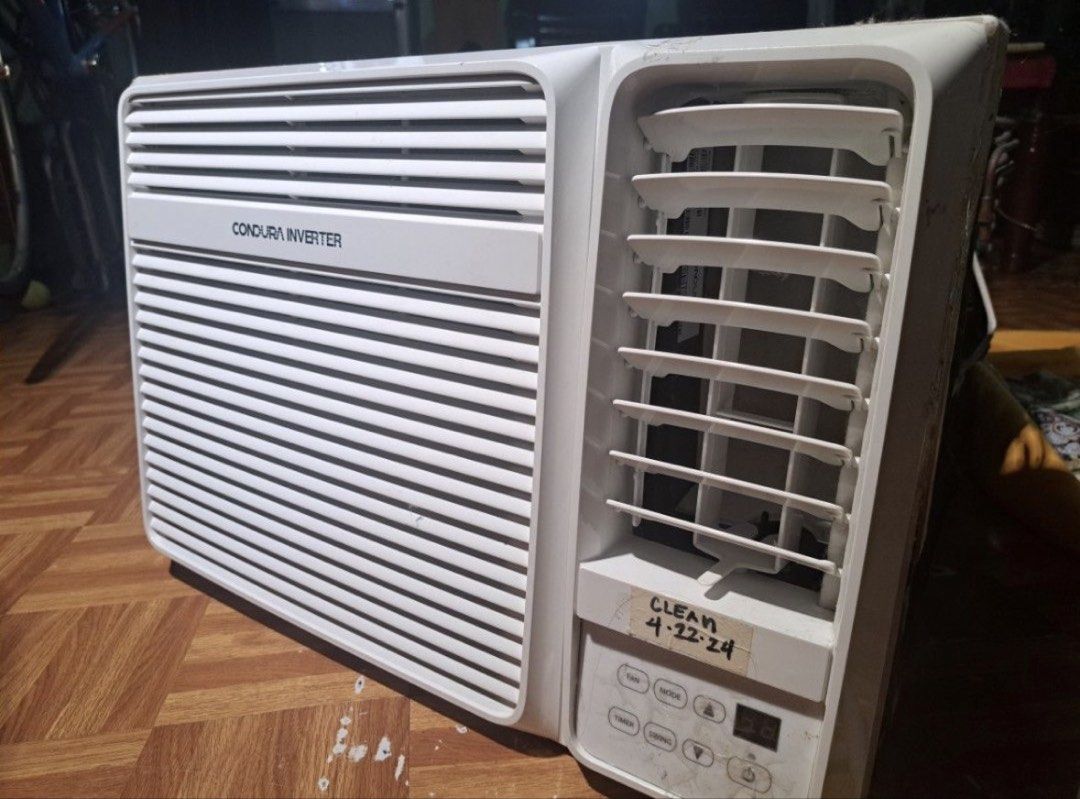 Condura Inverter 1 HP (Category: Air Conditioning and Heating) located in Las Pinas. Submitted by preslee.moore (Listing ID 1439287040, Image 1). Description: Used for one year only, every night lang nung summer. Issue with freon Bought for 36k in Abenson.