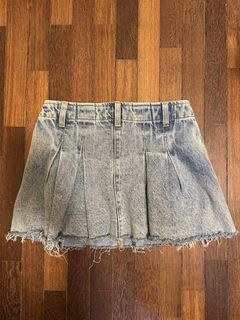 (Category: ) located in . Submitted by peachyskies (Listing ID 1439309127, Image 1). Description: .