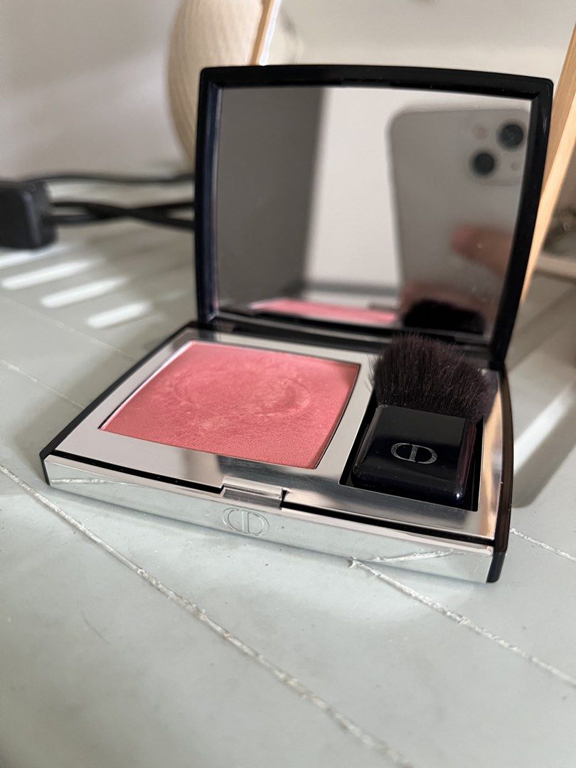 Dior Rouge Blush (Category: Makeup) located in Cainta. Submitted by bloomeveryday (Listing ID 1439303158, Image 2). Description: Rose Montaigne Shimmer Bought from Rustan’s Shang on July 6, 2025 for 3,550 pesos Expires October 2027 Comes with box and receipt.