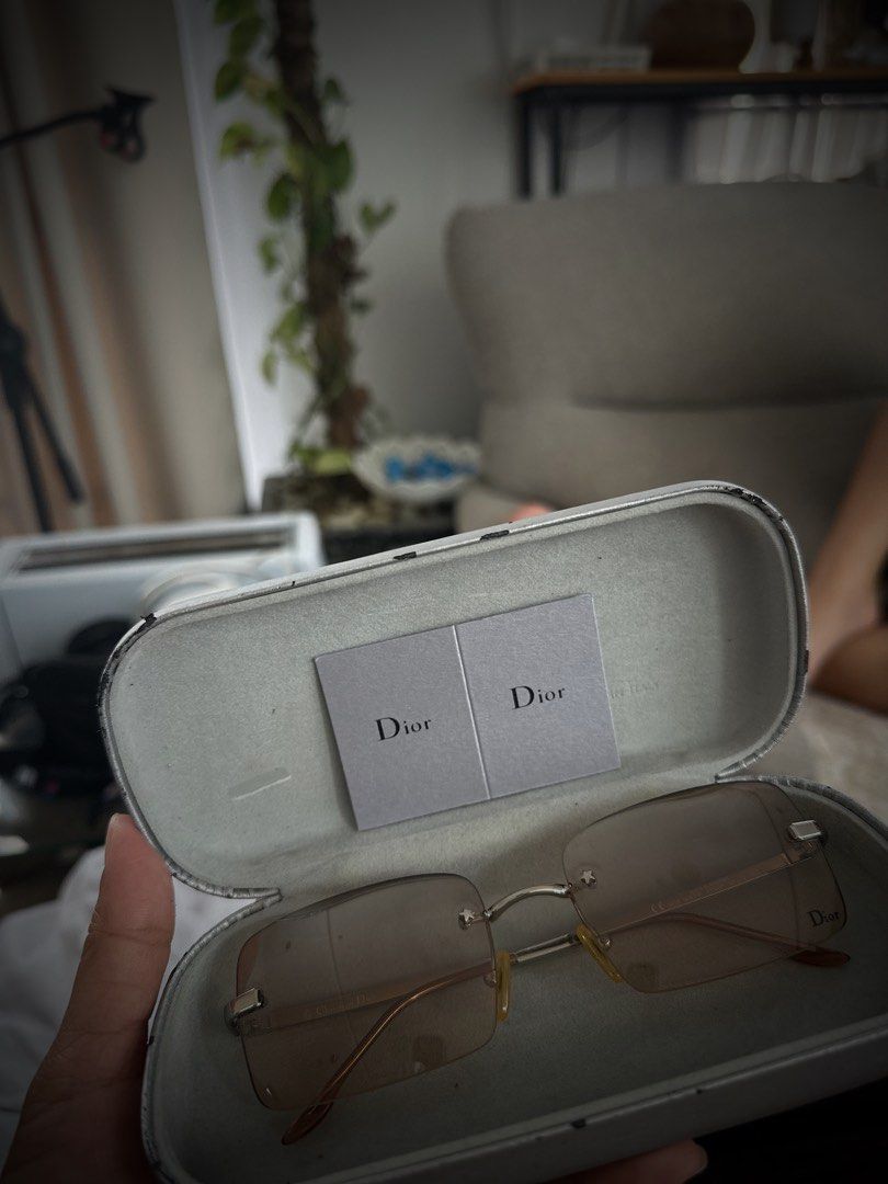 Dior Sunglasses (Category: Sunglasses & Eyewear) located in Cavite. Submitted by raqylight (Listing ID 1430419325, Image 1). Description: No scratches No damage In good conditon.