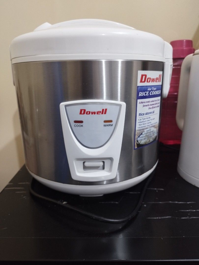 Dowell Jar Type Rice Cooker (Category: Cookers) located in Pasig City. Submitted by jujuntwice (Listing ID 1439410223, Image 2). Description: - Dowell jar-type rice cooker - 1.8L capacity (10 Cups) - Non-stick coating - Automatic keep warm function - Stainless steel body - White lid - Power and warm indicators - Includes power cord.