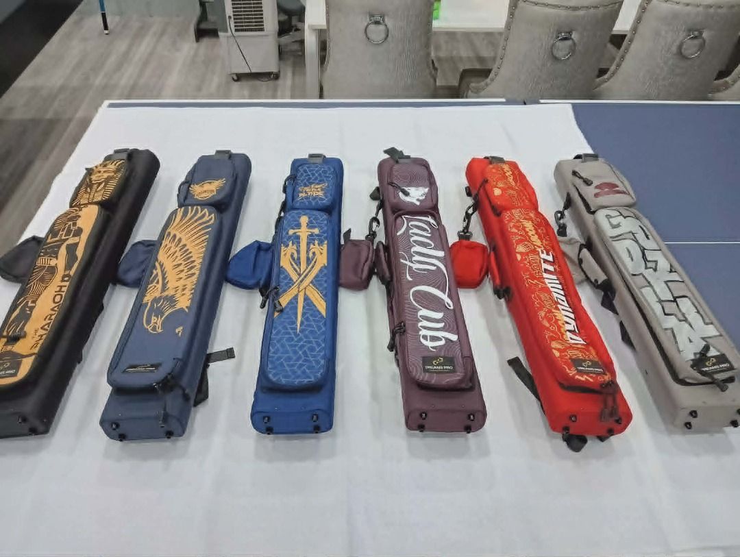 DREAMS PRO 3X5 BILLIARD CUE STICK HARDCASE (Category: Billiards and Bowling) located in San Pablo. Submitted by reyesbilliardsandaccessories_ (Listing ID 1439309666, Image 2). Description: DREAMS PRO 3X5 BILLIARD HARDCASE PRODUCT DETAILS: 🎱Stylish & Personalized Billiard Cue Travel Bag Designed specifically for two-piece billiard cues, this travel bag perfectly combines style and practicality. The structured exterior provides powerful protection