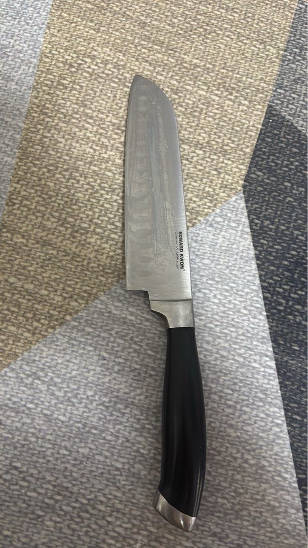 Edward Kwon Santoku knife (Category: Bathroom & Kitchen Fixtures) located in Gapan. Submitted by koreansurplusanikanik (Listing ID 1439405360, Image 1). Description: -mabigat -makapal -like new -konting linis lang po bago na ulit.