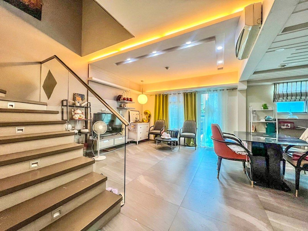 FOR SALE - 3BR IN TWO SERENDRA BGC (Category: Apartments & Condos) located in Manila. Submitted by bon.eric (Listing ID 1439298331, Image 1). Description: FOR SALE 🏙️Two Serendra Bgc ✔️ Encino Tower ✔️ 3 Bedrooms ✔️ 3 T&B ✔️ 109 sq.m ✔️ 18th Floor ✔️ 1 Parking ✔️ Semi-furnished ✔️ Clean Title ✅Price: ₱28M NET.