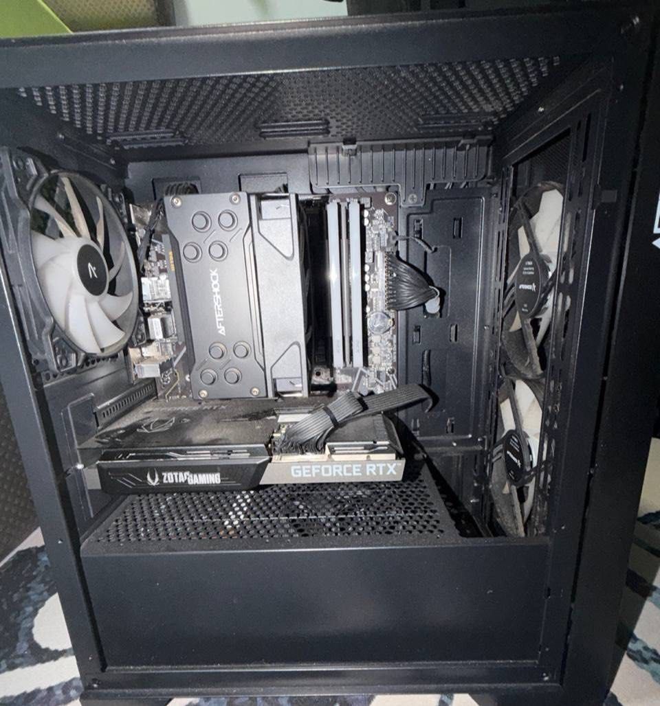 Gaming PC461068070343168000