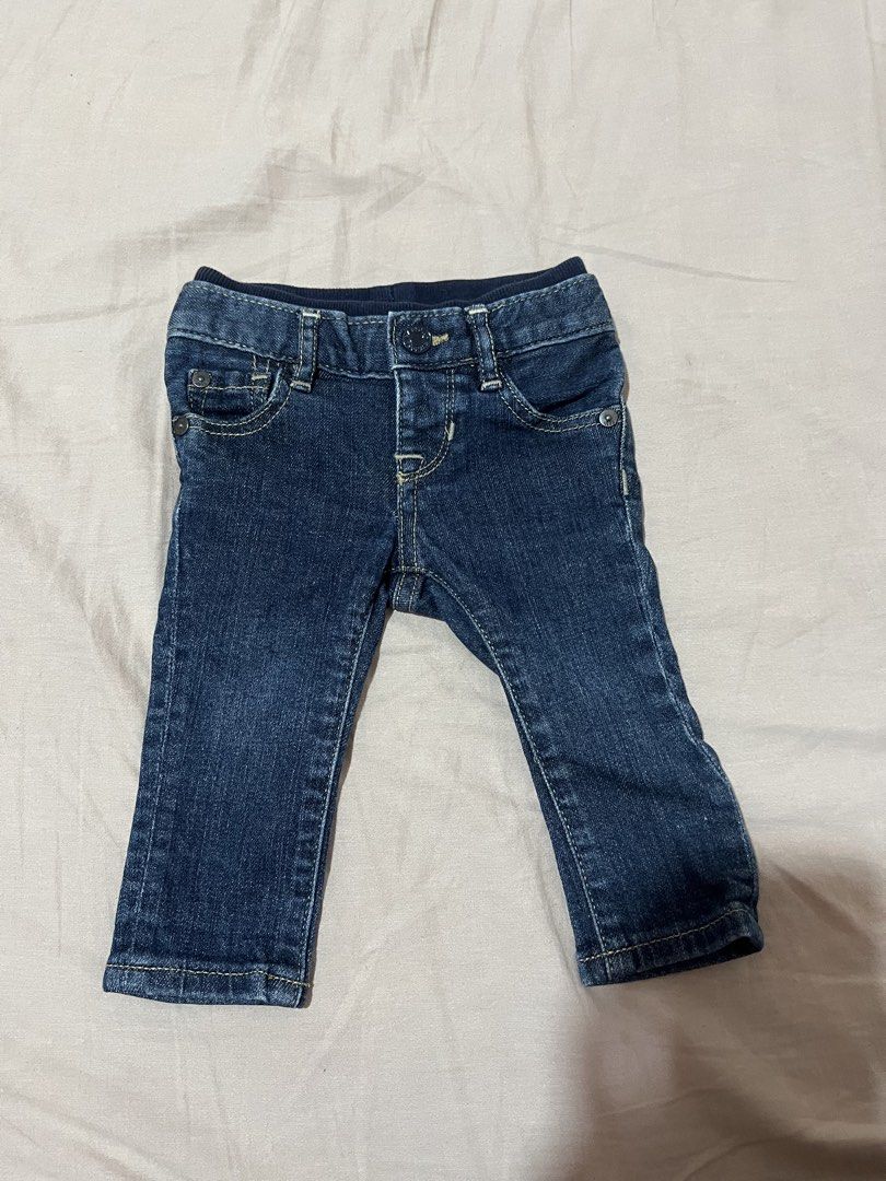 Gap Baby Jeans 3-6 Months (Category: Babies & Kids Fashion) located in Meycauayan. Submitted by maricardima (Listing ID 1439401977, Image 1). Description: - Dark blue Gap baby jeans - Size: 3-6 months - Features button closure and 2 front pockets - Made in Bangladesh Mine now. Pay now. First to pay gets the item. 📍Meycauayan, Bulacan 💵 MOP:BPI ❗️Payment first + SF 🚚 J&T.
