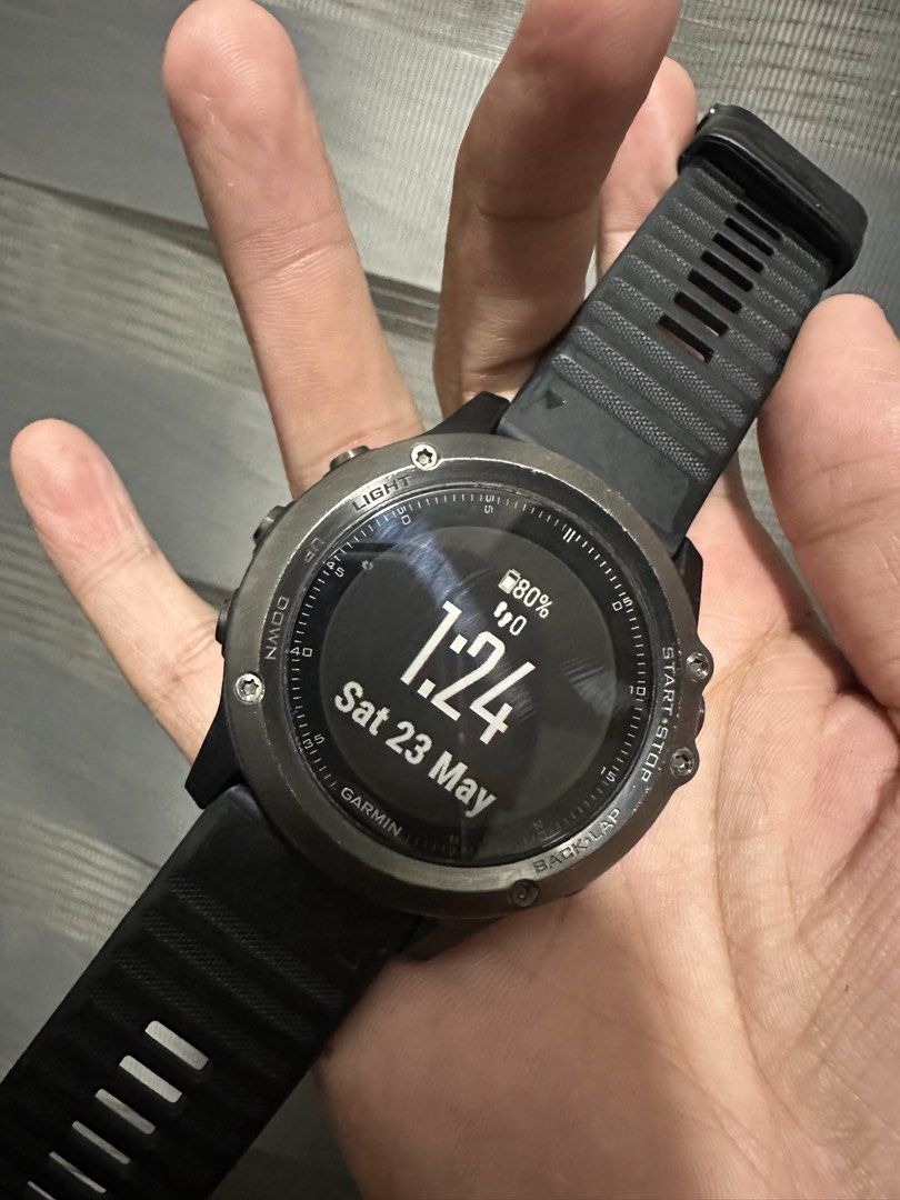 Garmin Fenix 3 Sapphire (Category: Men's Watches) located in Quezon City. Submitted by gavsretro (Listing ID 1439405614, Image 2). Description: All working Battery is great Orig stock strap Clean glass Water resistant No repair Can connect via phone Battery life Approx: 5 to 7 days pa po sa normal mode Package: Unit and original Charger.