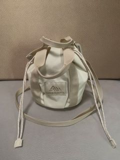 （分類：）位於 。 由 jb0119 提交（商品編號 1439331102，圖片 1）。簡介： 。