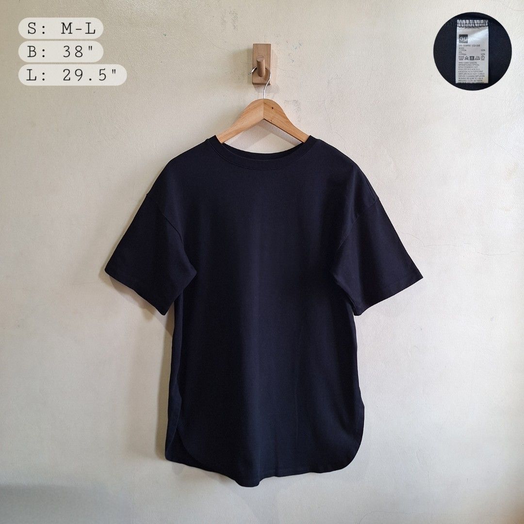 GU Black Oversized Shirt w/ Side Slits (Category: Shirts) located in Bulacan. Submitted by vicpicks (Listing ID 1439373455, Image 1). Description: GU Black Oversized Shirt w/ Side Slits Size: M-L Bust: 38" Length: 29.5" Mode of Delivery: J&T Express, Lalamove Mode of Payment: Gcash, BDO 📍 Bulacan.