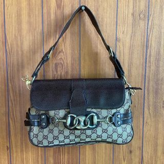 (Category: ) located in . Submitted by curatedsbyjj (Listing ID 1439384176, Image 1). Description: .
