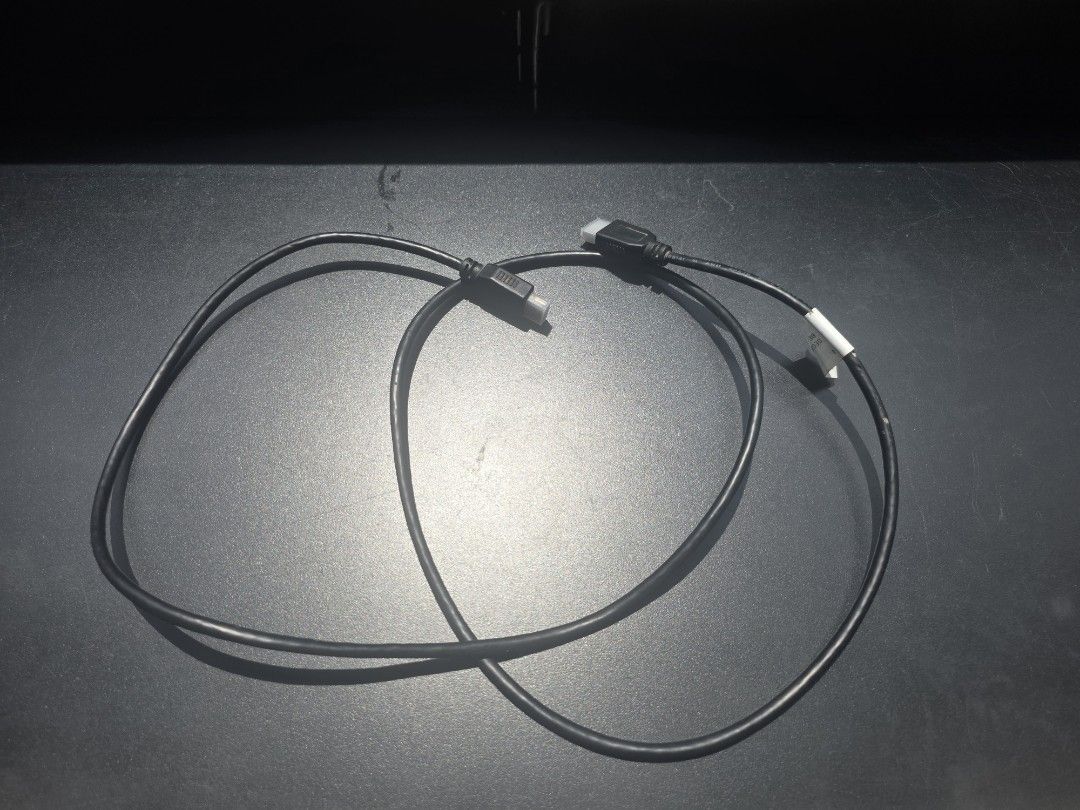 Hdmi cable (Category: TV Parts & Accessories) located in Manila. Submitted by sound.solution (Listing ID 1439327029, Image 1). Description: - hdmi to hdmi cable - color black - 1.5m length.