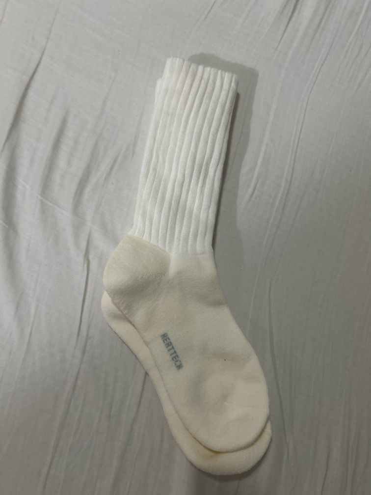 Heattech socks for women (Category: Everything Else Others) located in Quezon City. Submitted by attyceepeevee (Listing ID 1439386295, Image 1). Description: Never used .