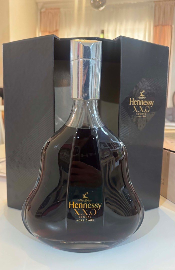Hennessy X.X.O Cognac (Category: Beverages) located in Quezon City. Submitted by thetrendph (Listing ID 1439352569, Image 1). Description: Authentic Hennessy X.X.O Cognac 1L Sealed with original box Price is still negotiable.