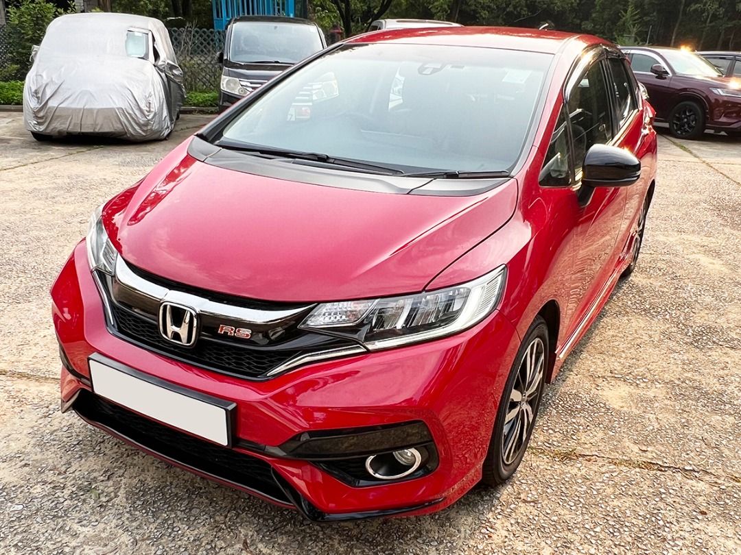 Honda Jazz RS Auto （分類：車輛放售）位於 Hong Kong。 由 gwm_group 提交（商品編號 1439280470，圖片 1）。簡介： 0首 行貨 60000km RS版本 KEYLESS 藍芽車機 泊車cam 多功能軚控 特大尾箱 合新牌 代步之選 0首期 月供$1380起 。