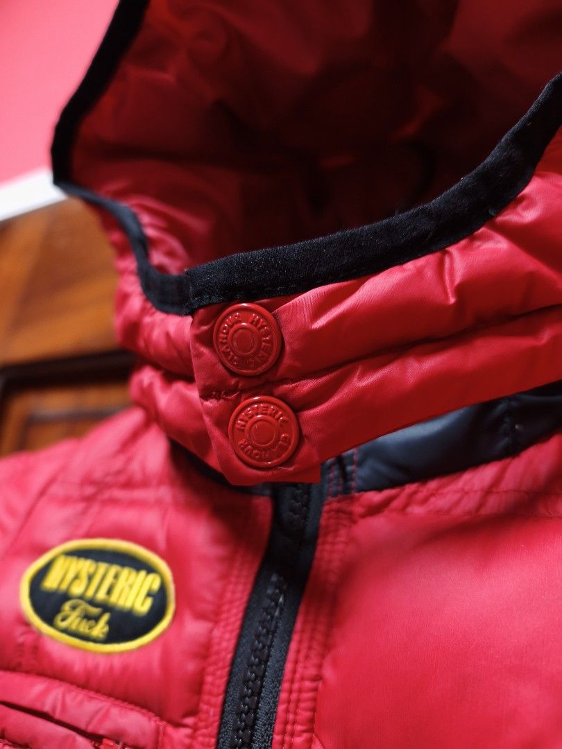 Hysteric Mini Toddler/Kids Puffer jacket (Category: Babies & Kids Fashion) located in Digos. Submitted by emmanuel28 (Listing ID 1439387935, Image 3). Description: Fits 1-2 year old toddler From Japan Hood is detachable zipper in good condition has light stains due to usage but barely visible no damage issues zippers are working well location: Davao del sur Buyer shoulders shipping fee.