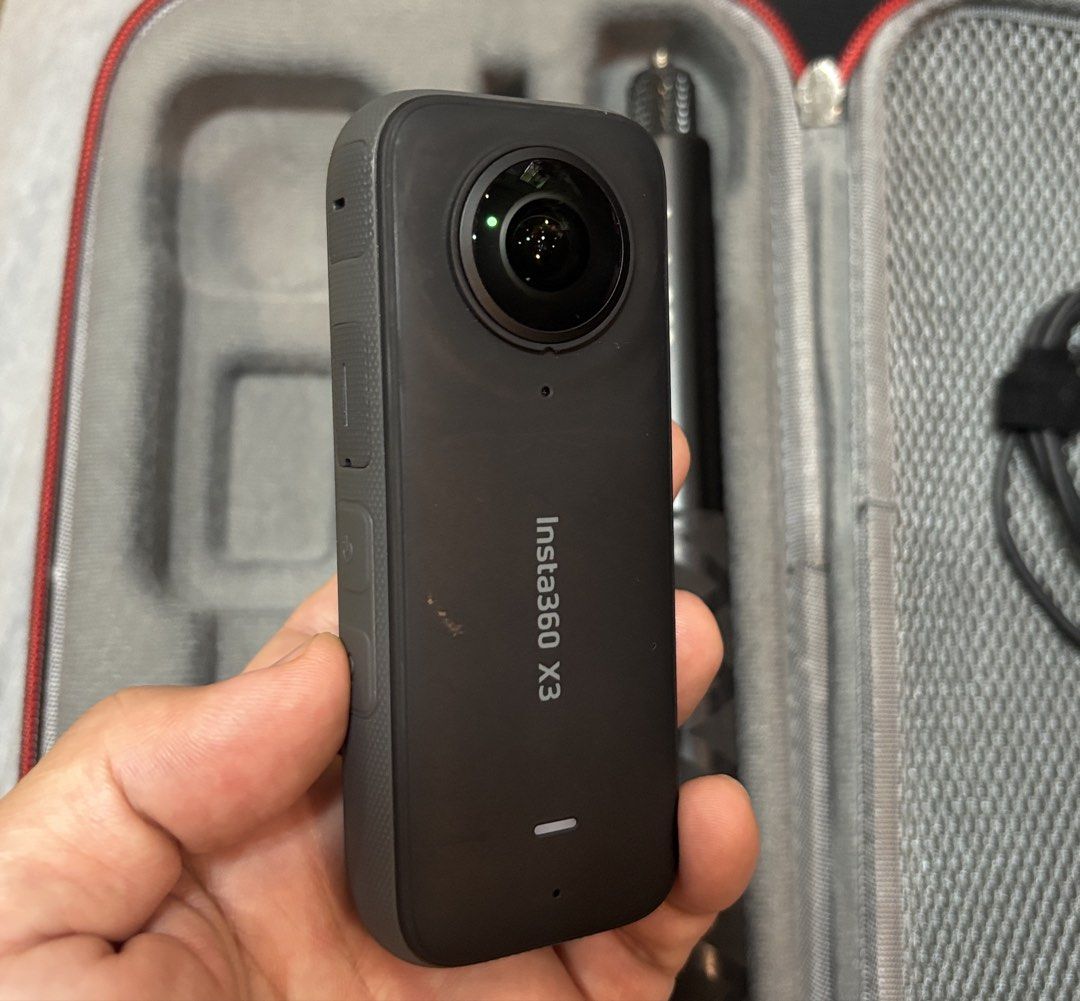 Insta360 X3 package price lowered (Category: Cameras) located in Mandaluyong City. Submitted by r3hobby (Listing ID 1410416885, Image 3). Description: Insta 360 set package - lowered price. LP Light used for travel What you see is what youll get except for the battery. 1pc battery included You get an invisible stick, one battery, case and fast charger. Meet in circuit makati or shipping at buyers expense .
