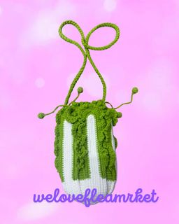 (Category: ) located in . Submitted by welovefleamarket (Listing ID 1439406768, Image 1). Description: .