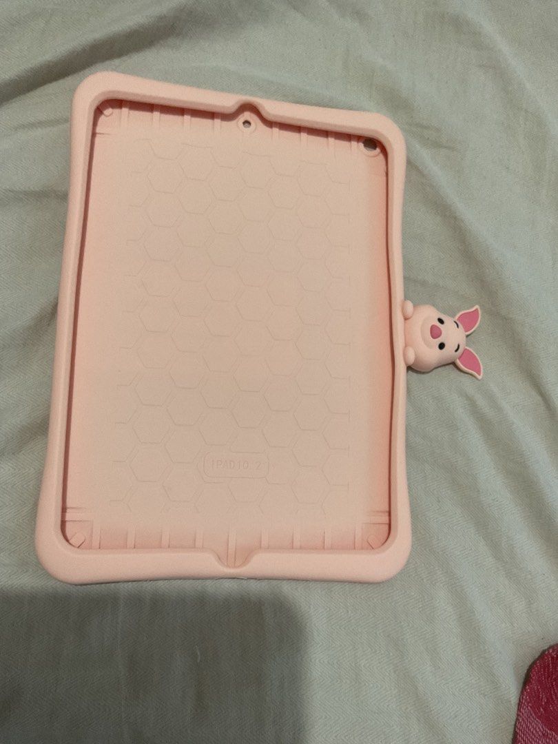 Ipad 10.2 inch case (Category: Cases & Sleeves) located in Muntinlupa City. Submitted by ysabellefinds (Listing ID 1439343269, Image 1). Description: For Free!!! .