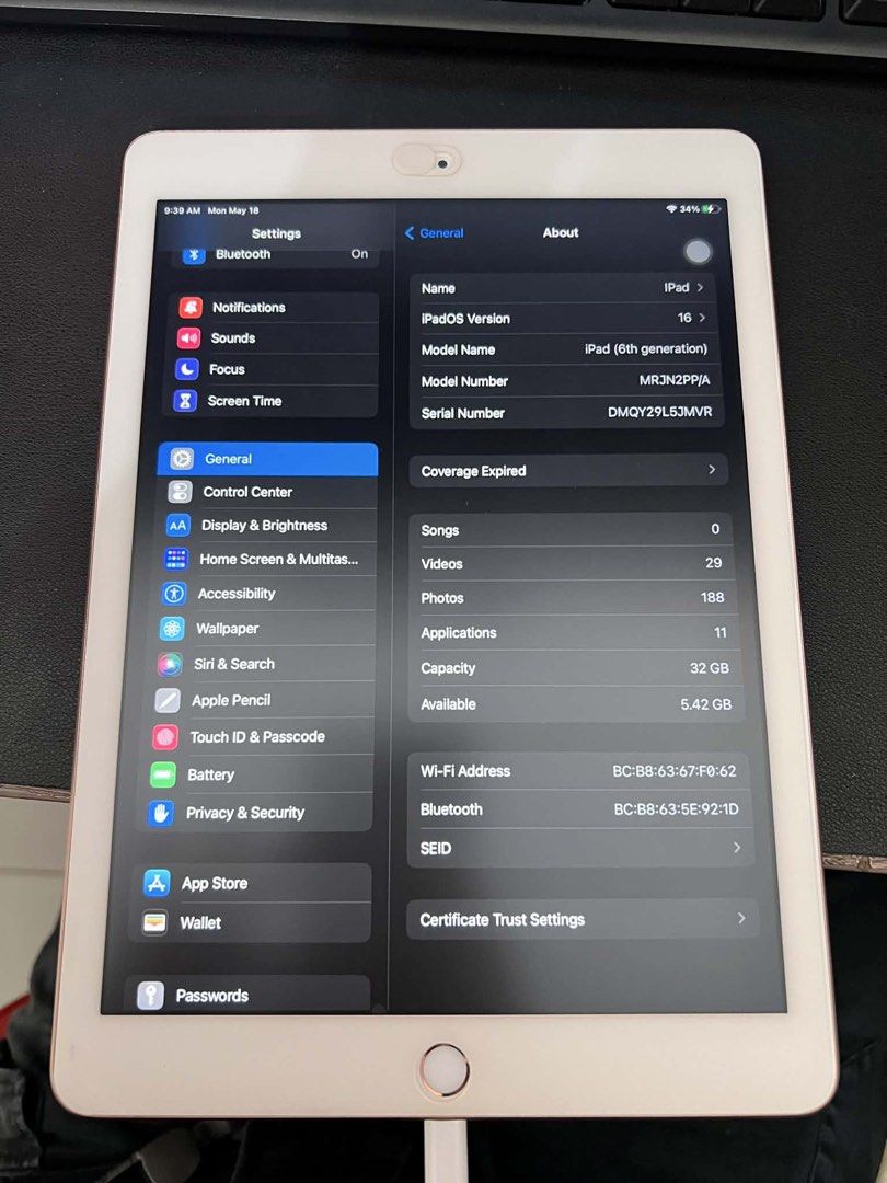 iPad 6th Gen 32GB Wi-Fi + Apple Pencil | Smooth & Good for Study/Work (Category: iPad) located in Manila. Submitted by giannecarlo (Listing ID 1439331043, Image 2). Description: Selling my iPad 6th Generation with Apple Pen. Good for students, note taking, drawing, online classes, Netflix, and daily use. Smooth performance and still working perfectly. 📱 Specs: • iPad 6th Generation • 32GB Storage • Wi-Fi • Includes Apple Pen/Stylus • Battery sti