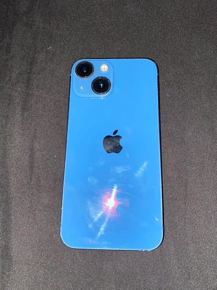 Iphone 13 mini (Category: iPhone 13 Series) located in Caloocan City. Submitted by frnklnsaint (Listing ID 1439287599, Image 1). Description: -128gb -74% bh not replaced -Any sim -No history of repair -Not from buy n sell Honest issue | Dents sa sides .