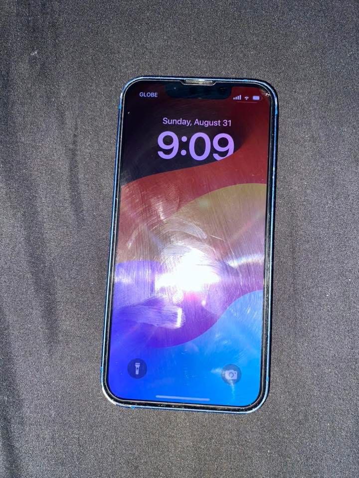 Iphone 13 mini (Category: iPhone 13 Series) located in Caloocan City. Submitted by frnklnsaint (Listing ID 1439287599, Image 2). Description: -128gb -74% bh not replaced -Any sim -No history of repair -Not from buy n sell Honest issue | Dents sa sides .