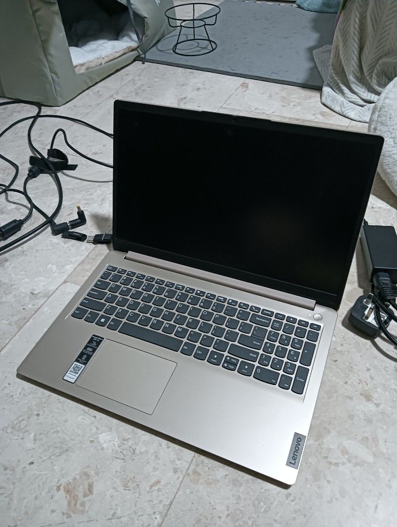 Lenovo IdeaPad Slim 1i461655963819714560