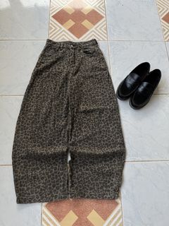 (Category: ) located in . Submitted by thriftnimxrk (Listing ID 1439350504, Image 1). Description: .