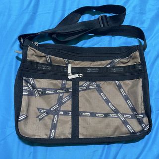 (Category: ) located in . Submitted by marcoandpaolomerchandise (Listing ID 1439313828, Image 1). Description: .