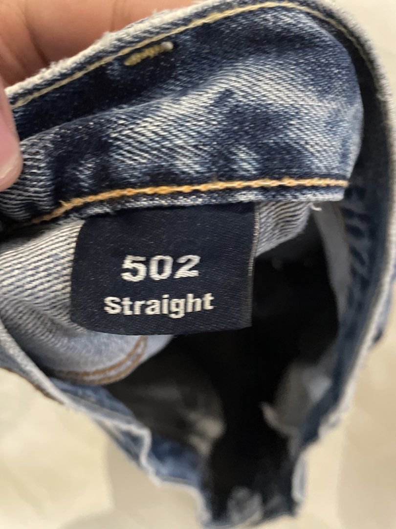 Levi's 502 Straight Jeans (Category: Jeans) located in Angeles City. Submitted by lukemafinds (Listing ID 1439276725, Image 3). Description: - Levi's 502 straight-fit jeans - Size: W36 L33 - Medium wash - Classic five-pocket design - Features Levi's red tab - Leather patch on back -Vintage Original -799 only.