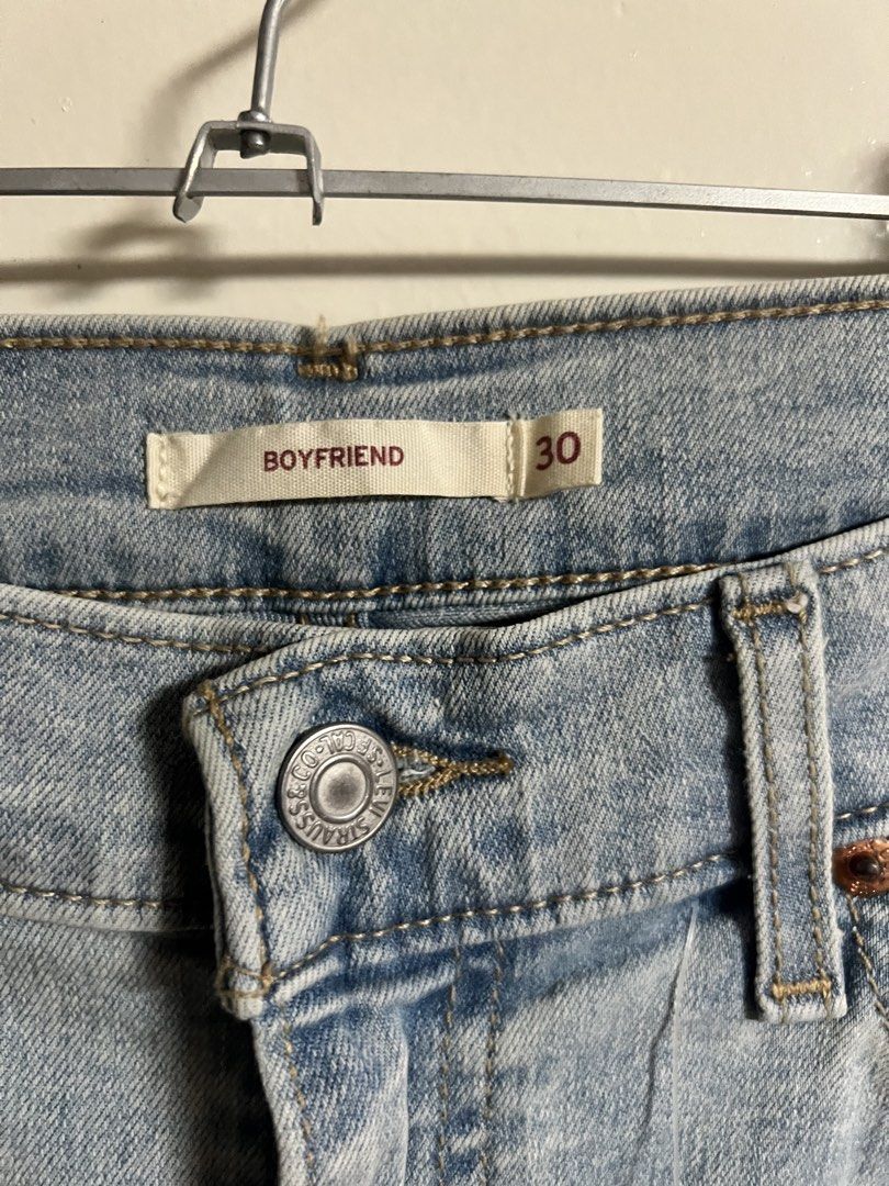 Levi's Boyfriend Light Denim Jeans - Size 30 (Category: Jeans) located in Manila. Submitted by everythingisbranded_ (Listing ID 1439340210, Image 2). Description: - Levi's Boyfriend Jeans - Size 30 - Mid-rise - Relaxed fit through hip and thigh - Tapered leg - Light blue color - Levi's Stellar Stretch for comfort - Original price: P3,499.