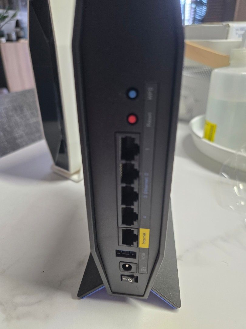 Linksys Router e7350460959176154818561