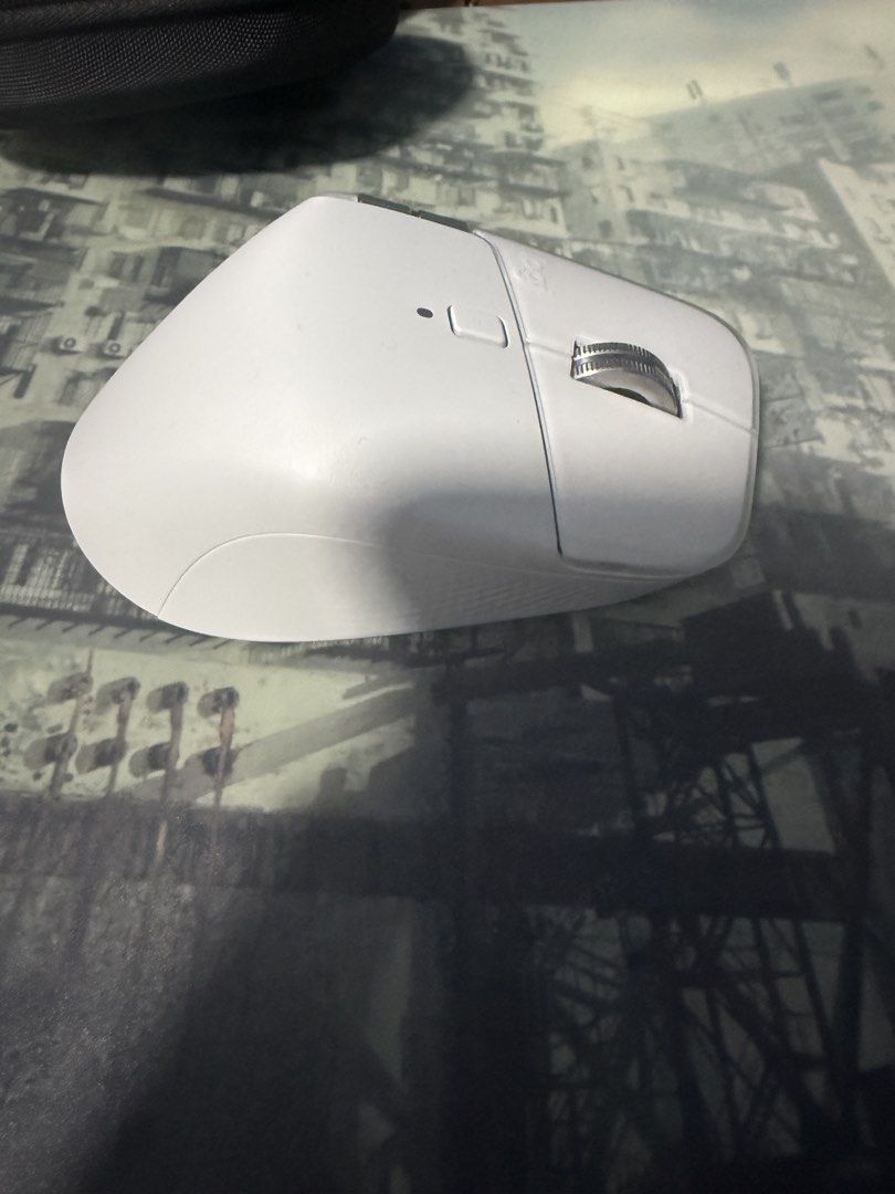 Logitech MX Master 4 for Mac - White461417178349578241