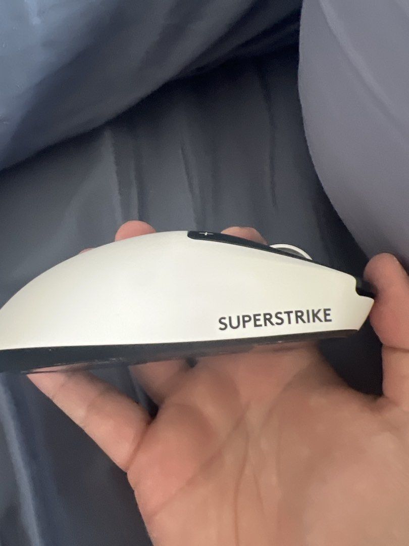 Logitech  superstrike460941984510126083