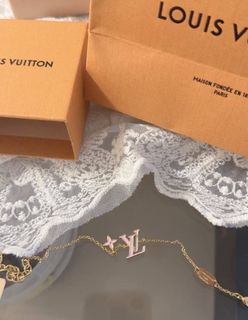 (Category: ) located in . Submitted by twinkle_treasures.premium (Listing ID 1439263424, Image 1). Description: .