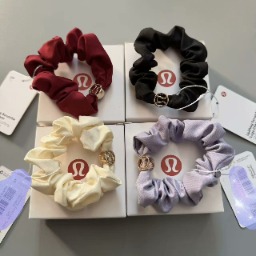 (Category: ) located in . Submitted by sellora_fashion (Listing ID 1439391276, Image 1). Description: .