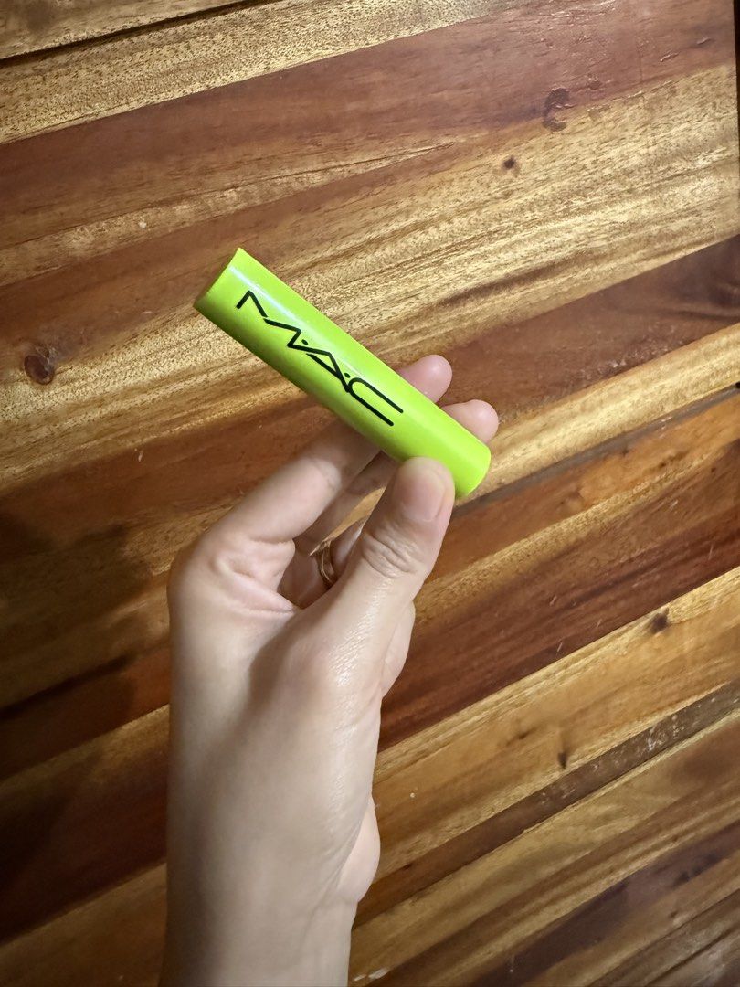 Mac Squirt Plumping Gloss Stick (Category: Makeup) located in San Pablo. Submitted by lmdailo (Listing ID 1439325149, Image 2). Description: Condition: Likenew used only once puno po ang laman ang bango din 💯 Guaranteed Authentic no box Nagbabawas ng make up bihira gumala .