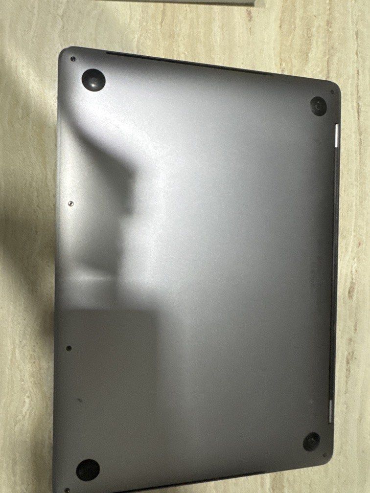MacBook Pro 13-inch 2020 with touchbar460843158938603522