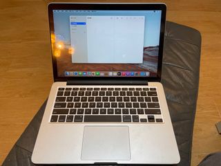 MacBook Pro 2015466348991904501760