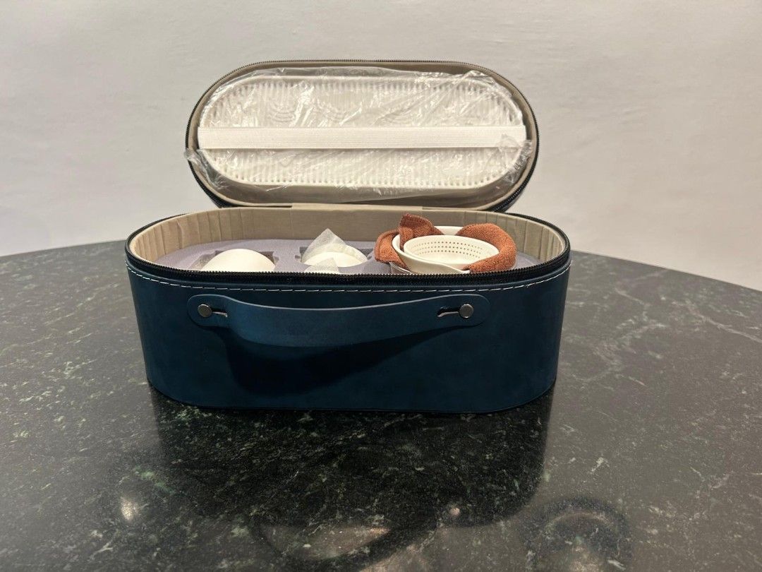 Manulife Portable Tea Set - Brand New461369775521146882